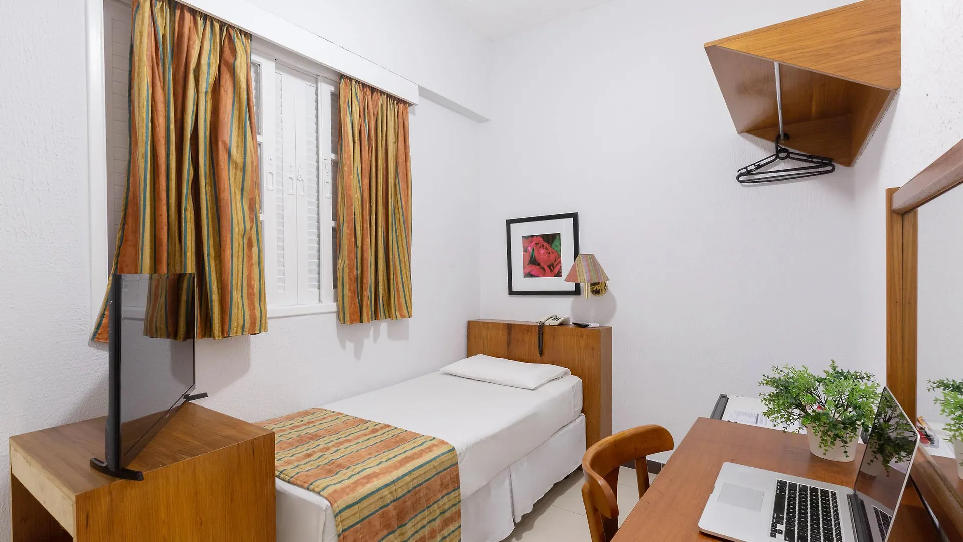 Hotel Rojas All Suite São Paulo
